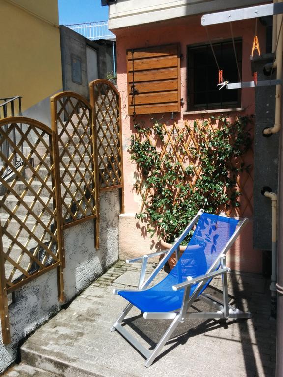 Casetta Next To The Creek Dino Buzzati Belluno Rum bild