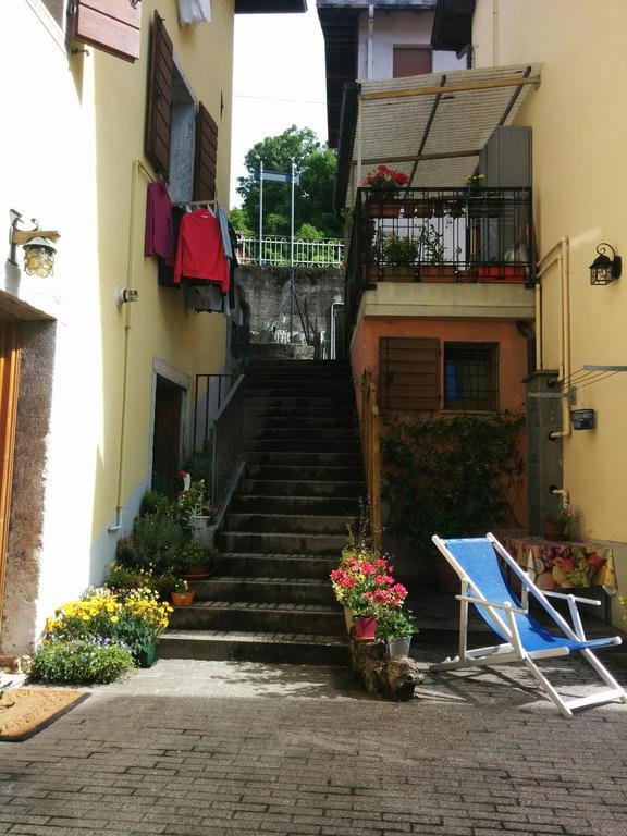 Casetta Next To The Creek Dino Buzzati Belluno Exteriör bild